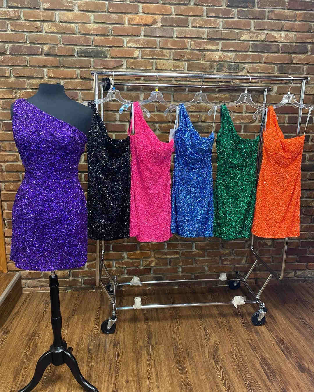 Sheath One Shoulder Sequins Homecoming Dress