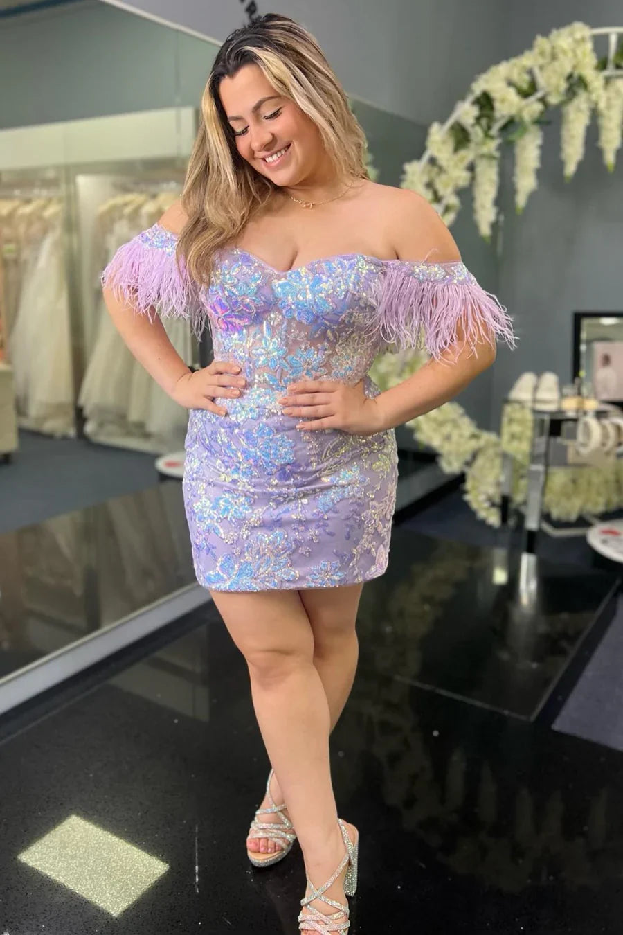 Bodycon Lace Feathers Off-the-Shoulder Short with Sequin Appliques Homecoming Dresses