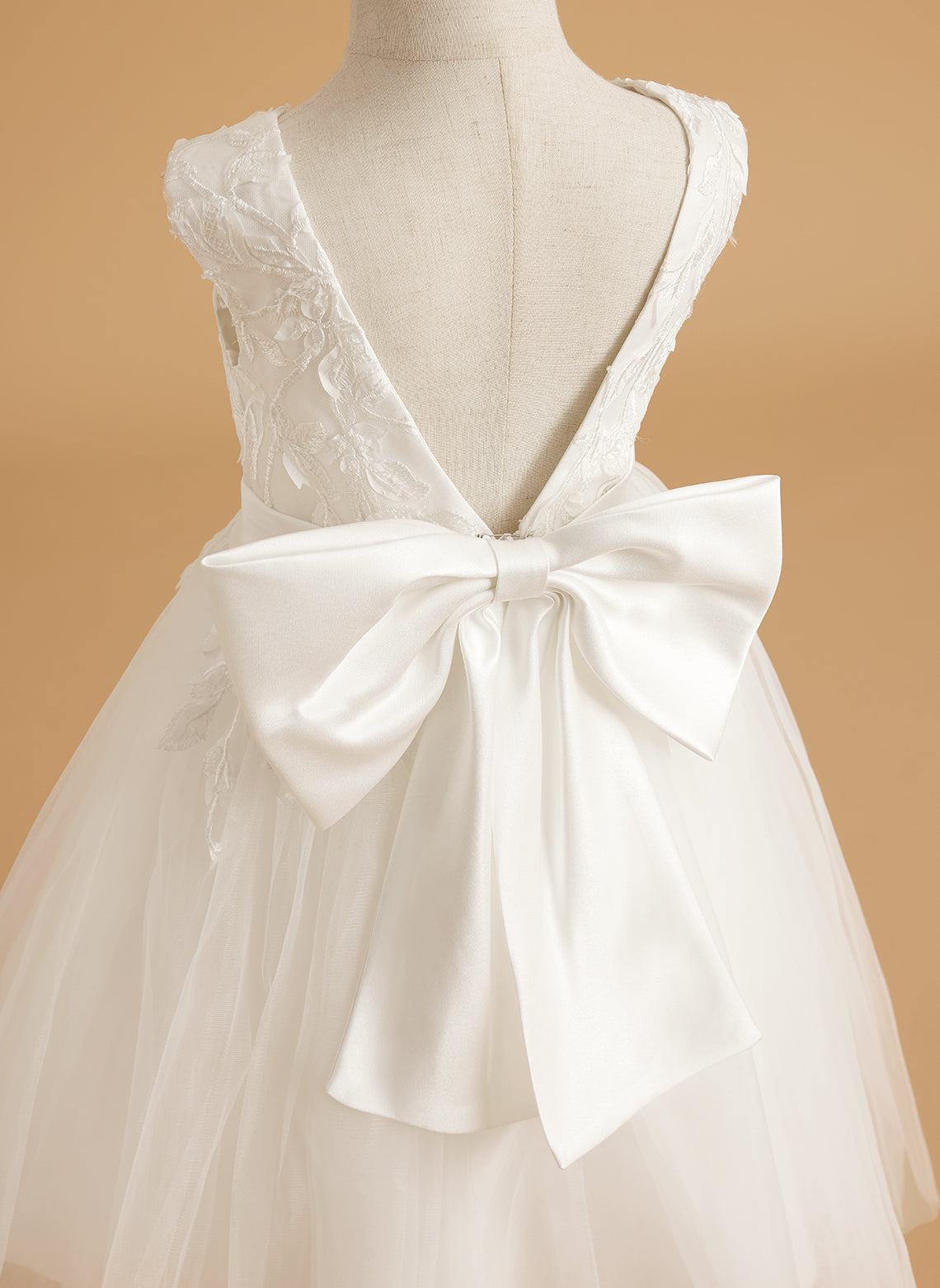 Grace V-neckline Lace Tulle Flower Girl Dress