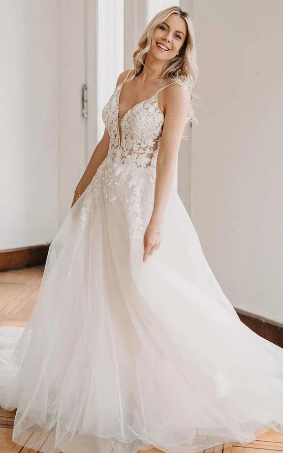 Bohemian A Line Floor-length Lace Tulle Spaghetti V-neck Sleeveless Wedding Dress