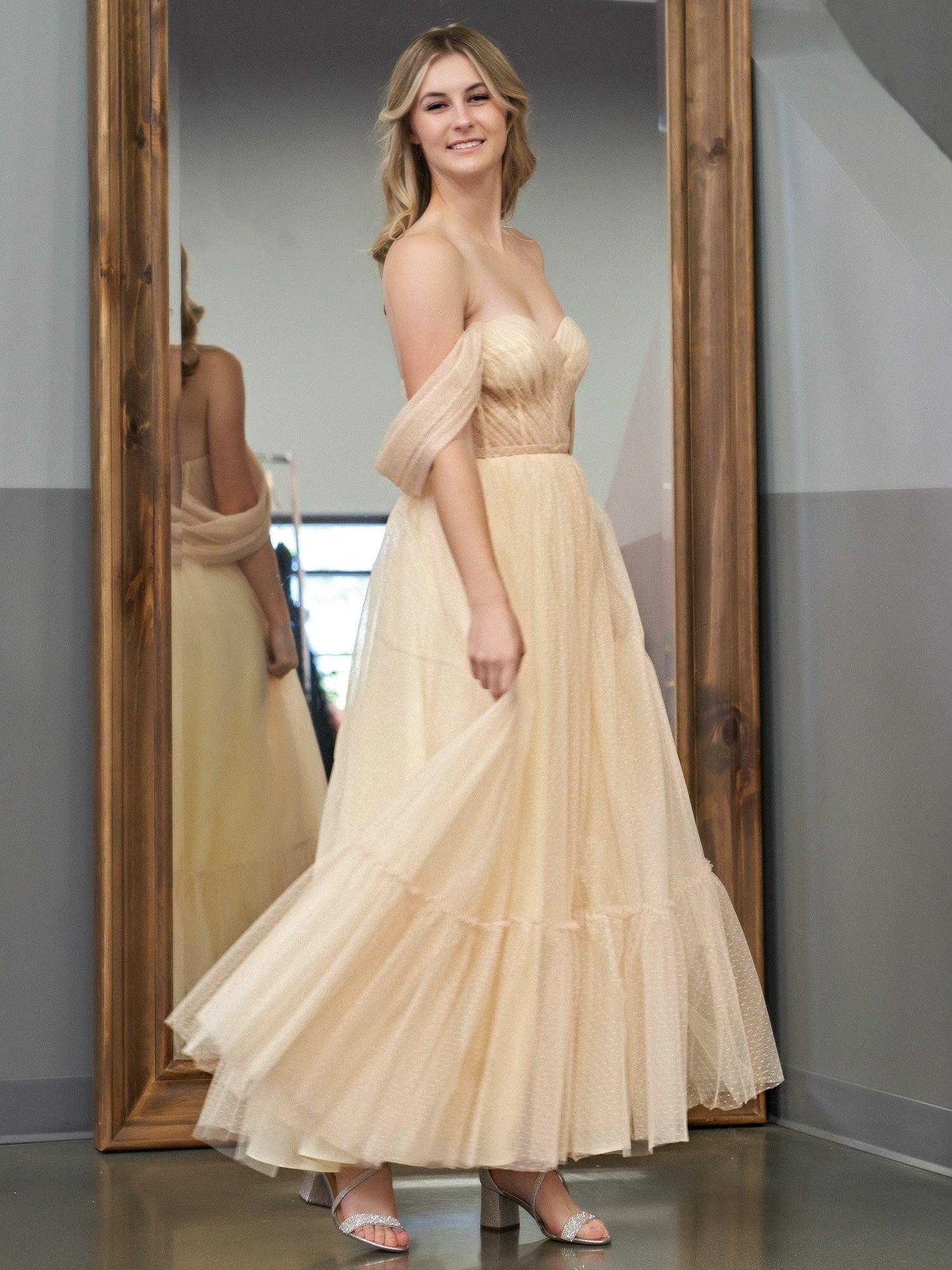 Champagne A-Line Tulle Sweetheart Tea-Length Prom Dress