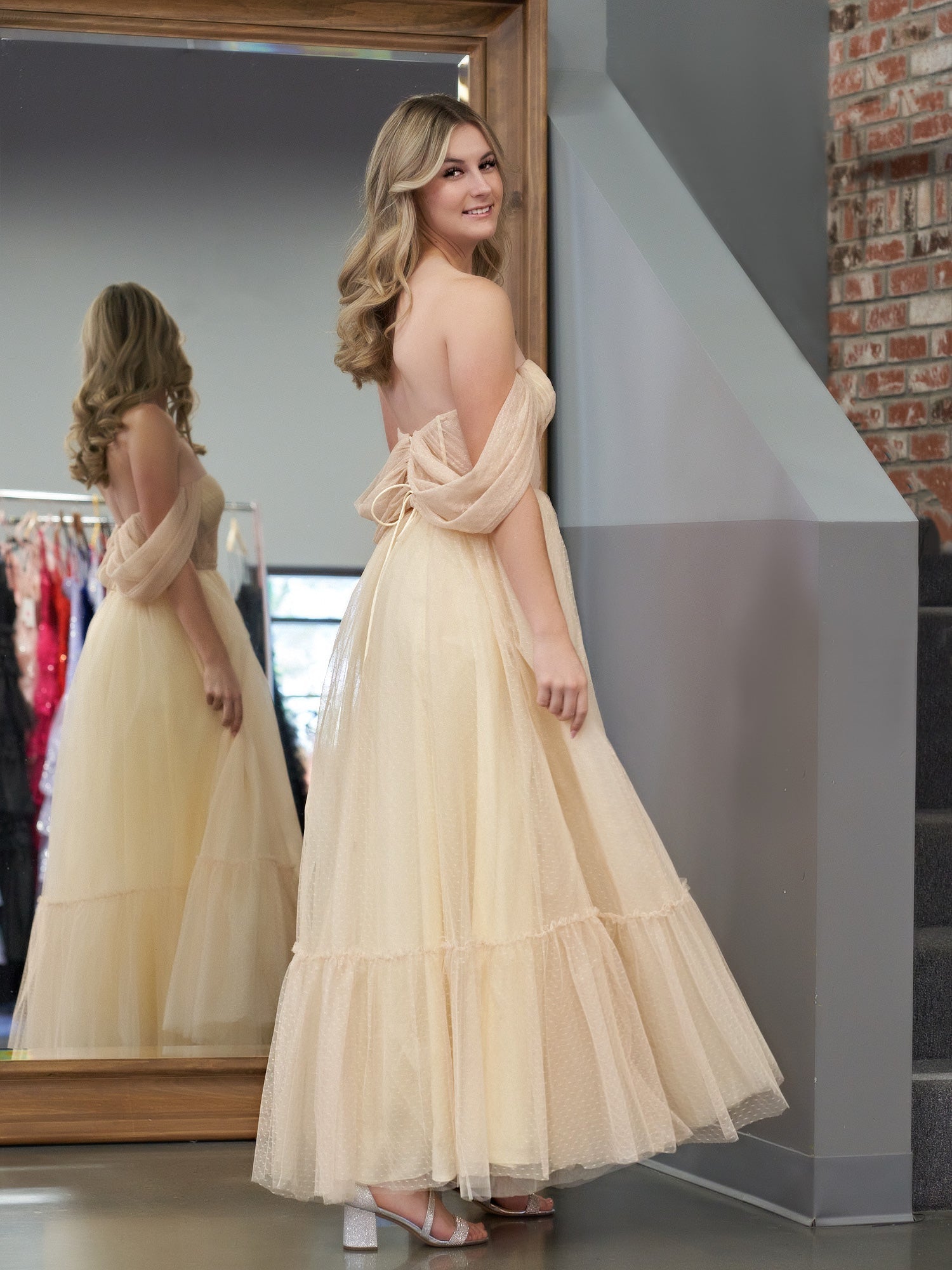 Champagne A-Line Tulle Sweetheart Tea-Length Prom Dress