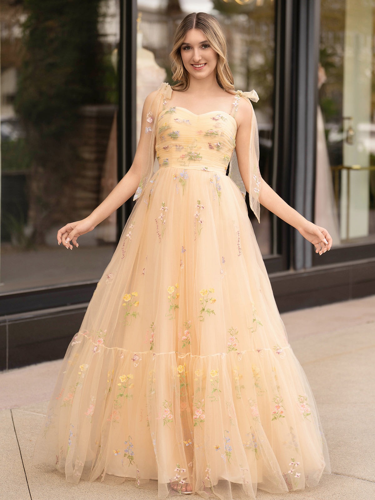 Green A Line Spaghetti Strap Tulle Long Prom Dress With Embroidery