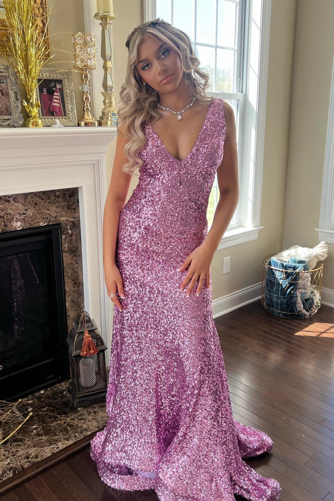 Sequins V-Neck Lilac Mermaid Evening Long Prom Dress