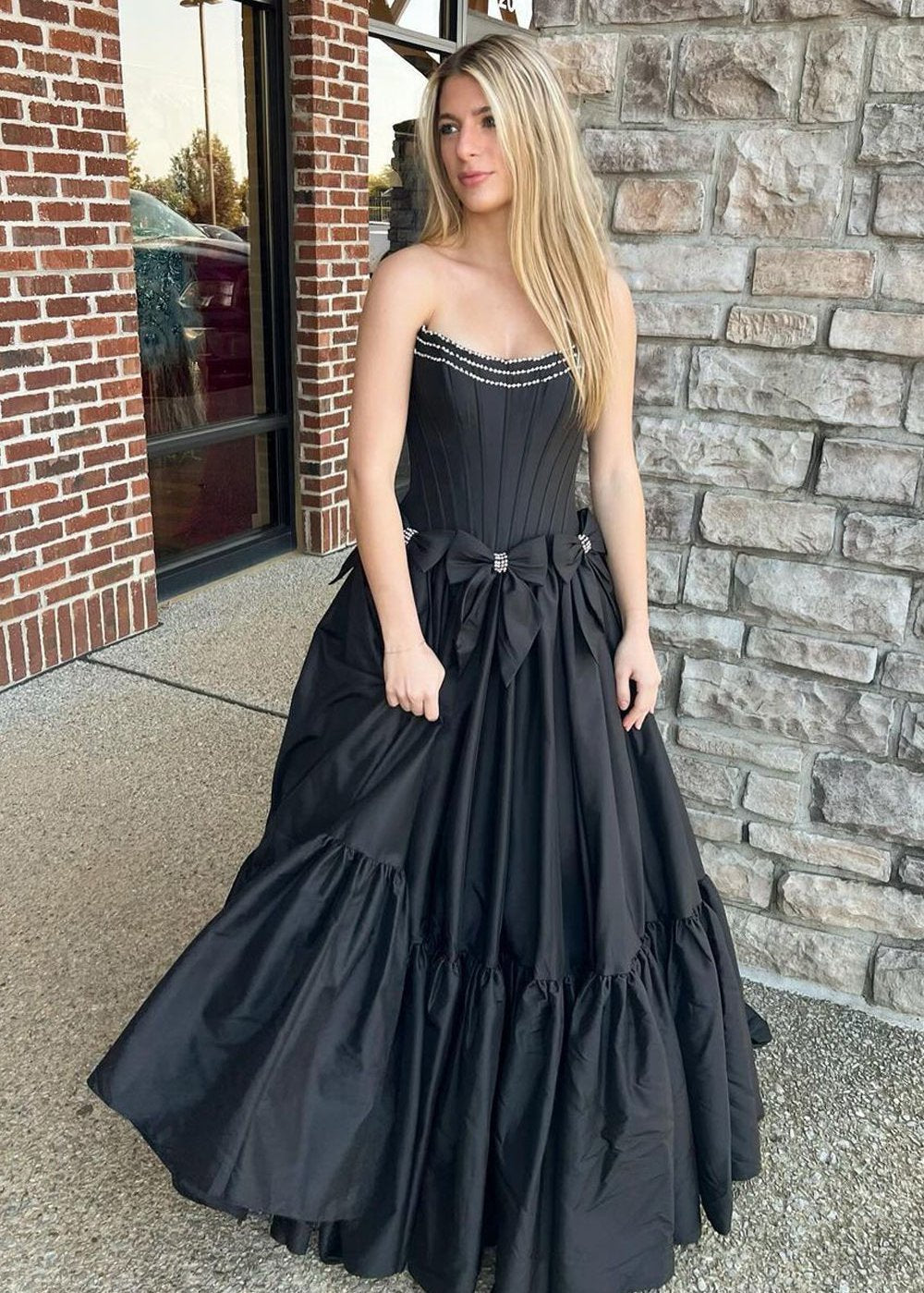 A-Line Black Scoop Neck Satin Long Prom Dresses with Bow Knots