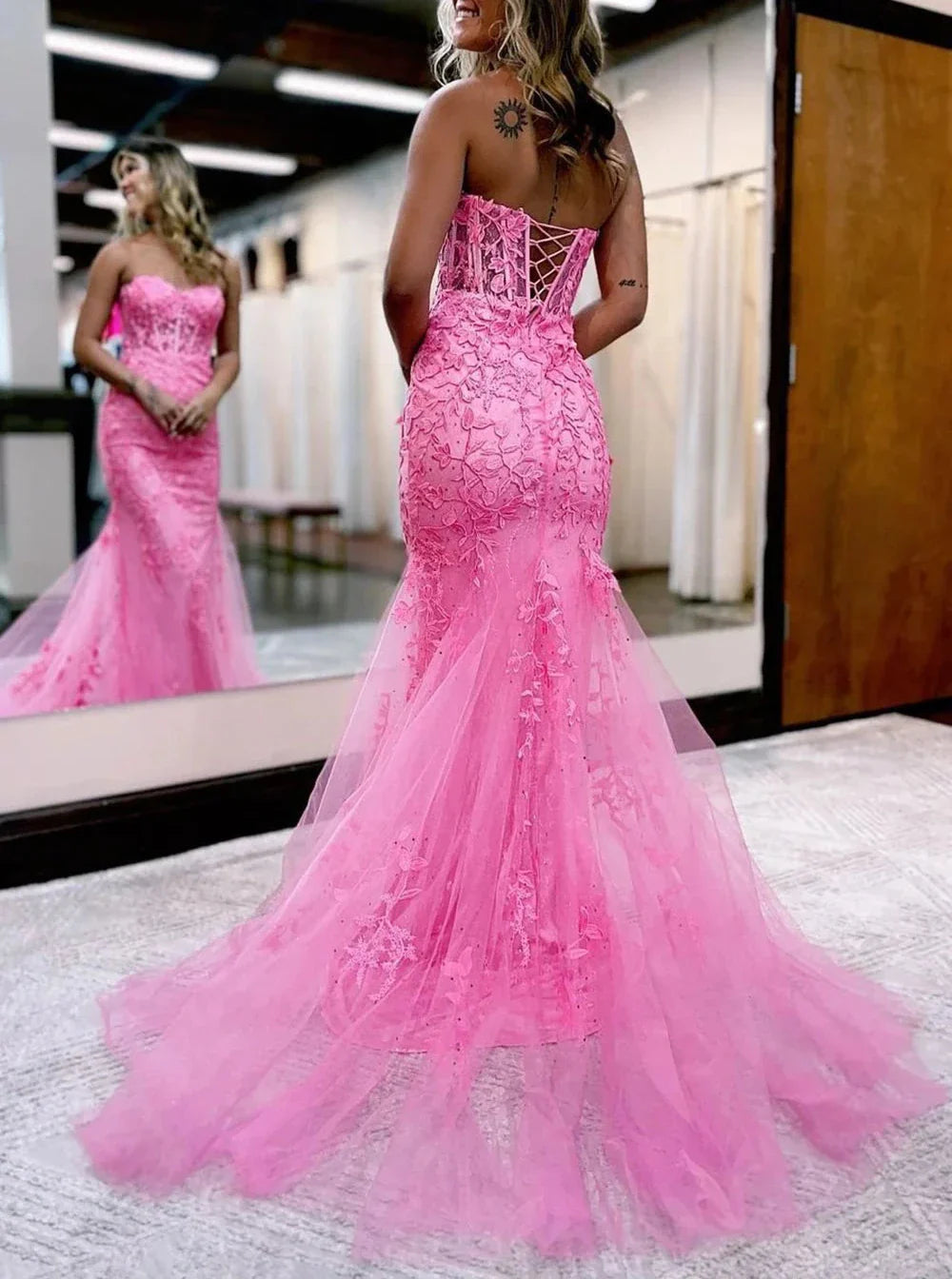 Mermaid Sweetheart Neck Lace Long Prom Dress With Appliques