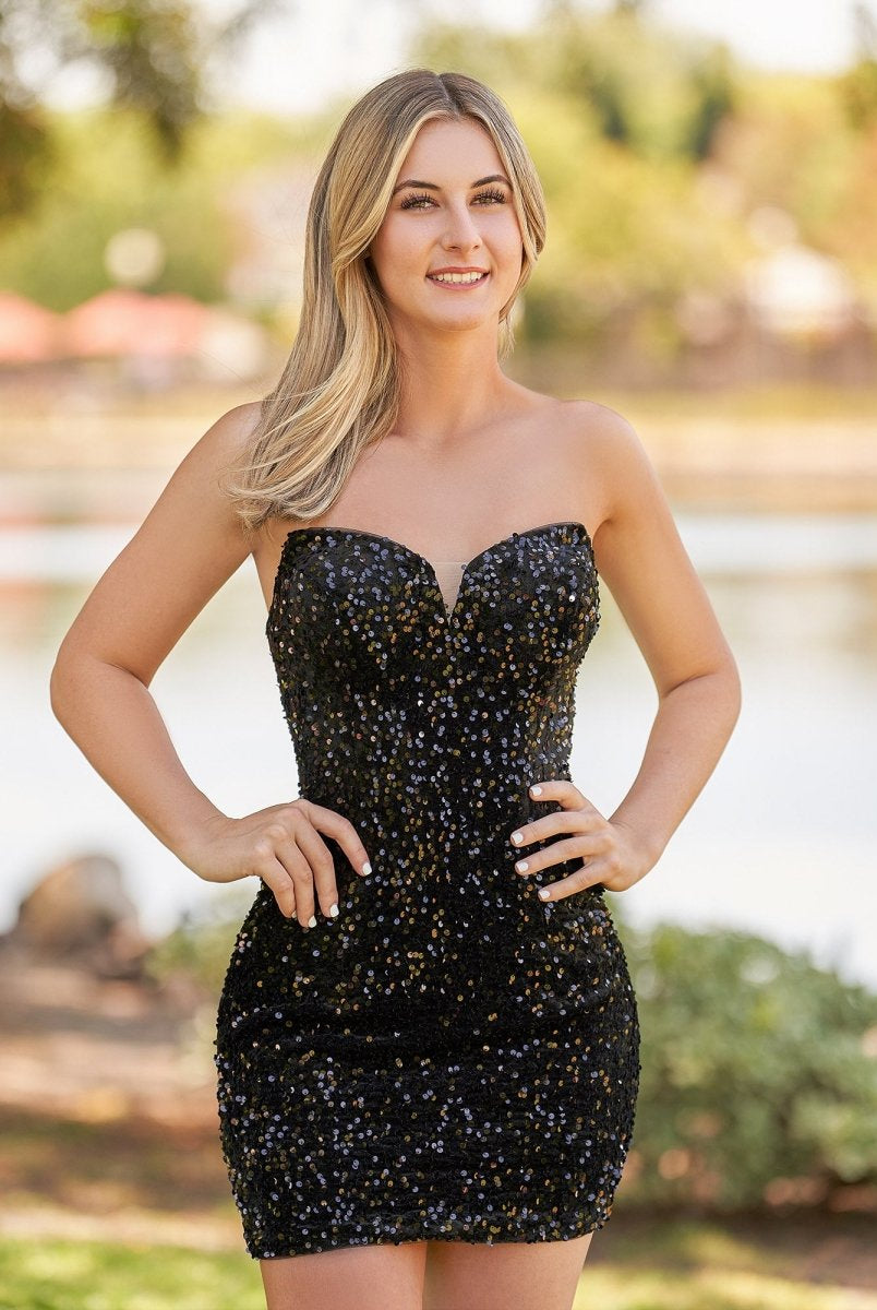 Evora | Bodycon Sweetheart Black Sequin Short Homecoming Dresses - KissProm