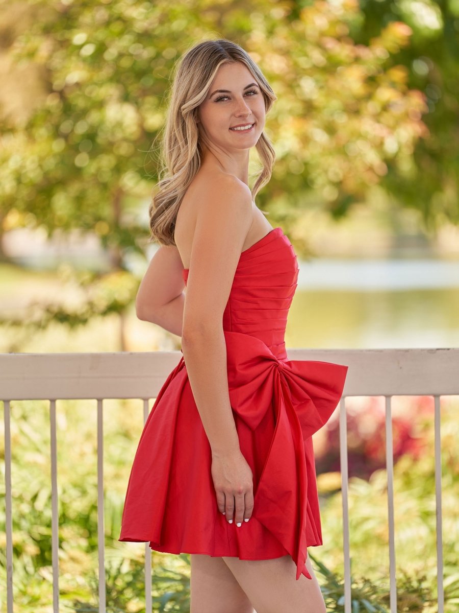 Fern | A - Line Red Strapless Mini Homecoming Dress with Bow - KissProm