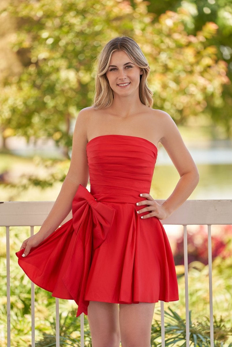 Fern | A - Line Red Strapless Mini Homecoming Dress with Bow - KissProm