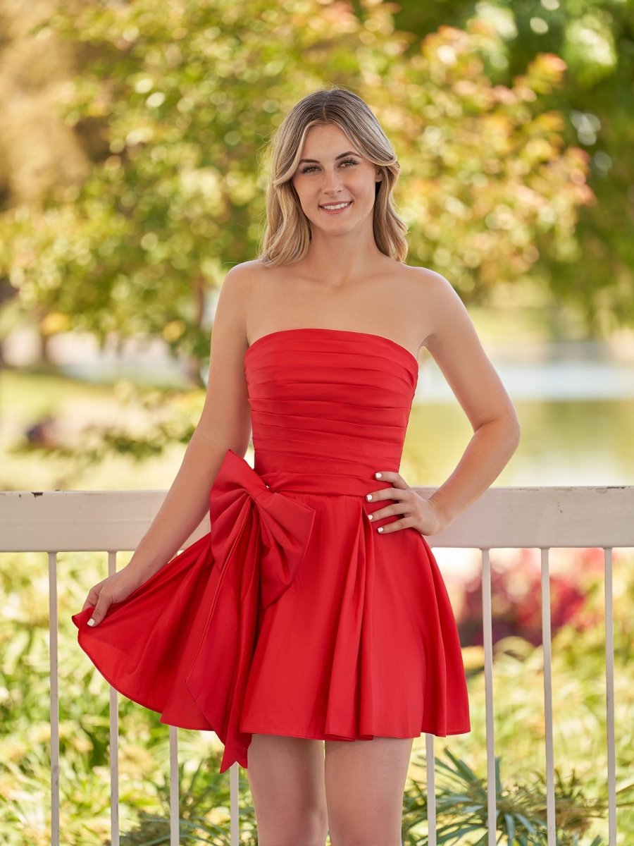 Fern | A - Line Red Strapless Mini Homecoming Dress with Bow - KissProm
