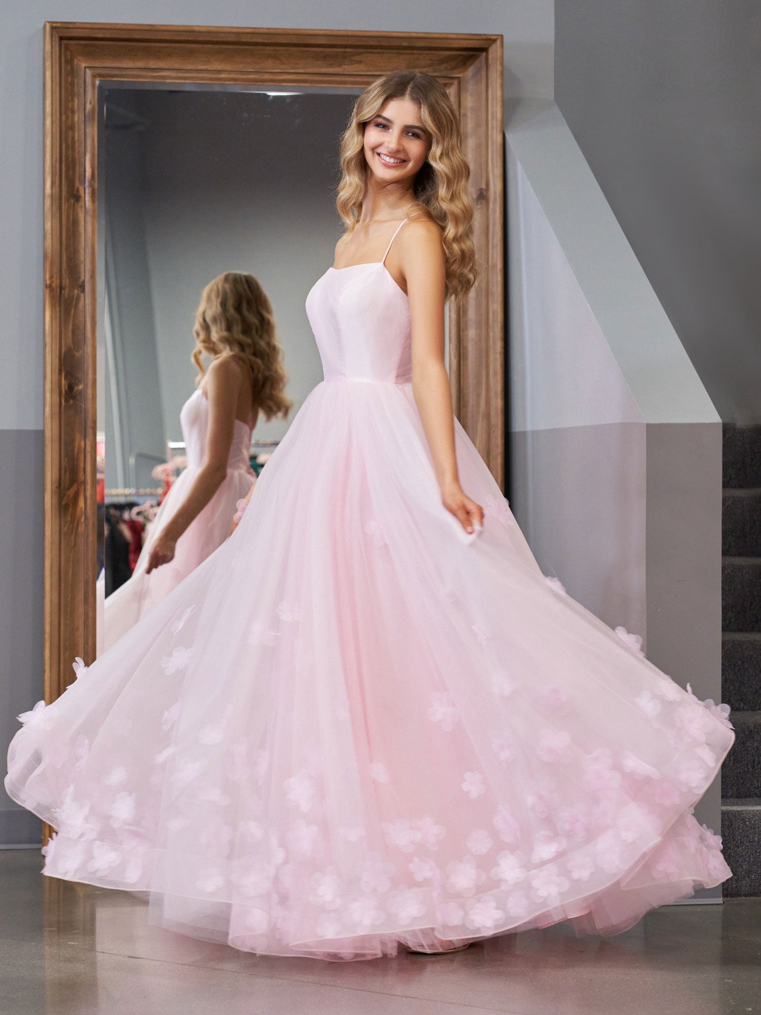 Pink A-line Spaghetti Straps Tulle Prom Dress