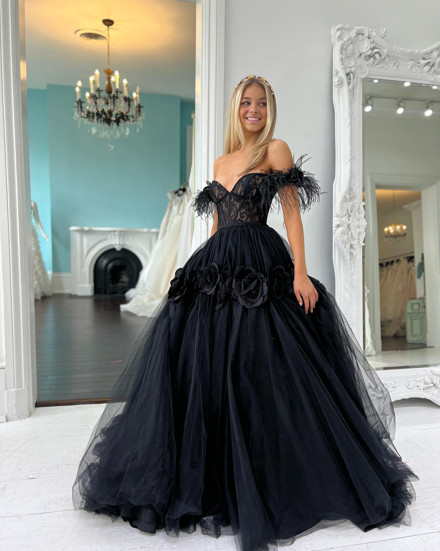 Princess A-Line Off the Shoulder Lace Tulle Prom Dress