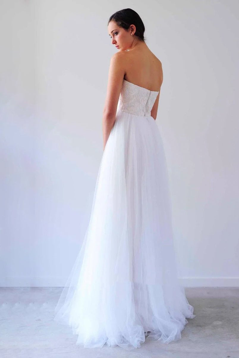 KissDress-V Neck Sleeveless A-Line Long Tulle Backless White Wedding Dress