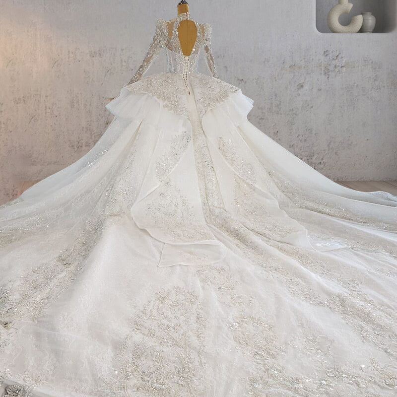 Princess Luxury Lace Long Sleeves Wedding Dress with Appliques