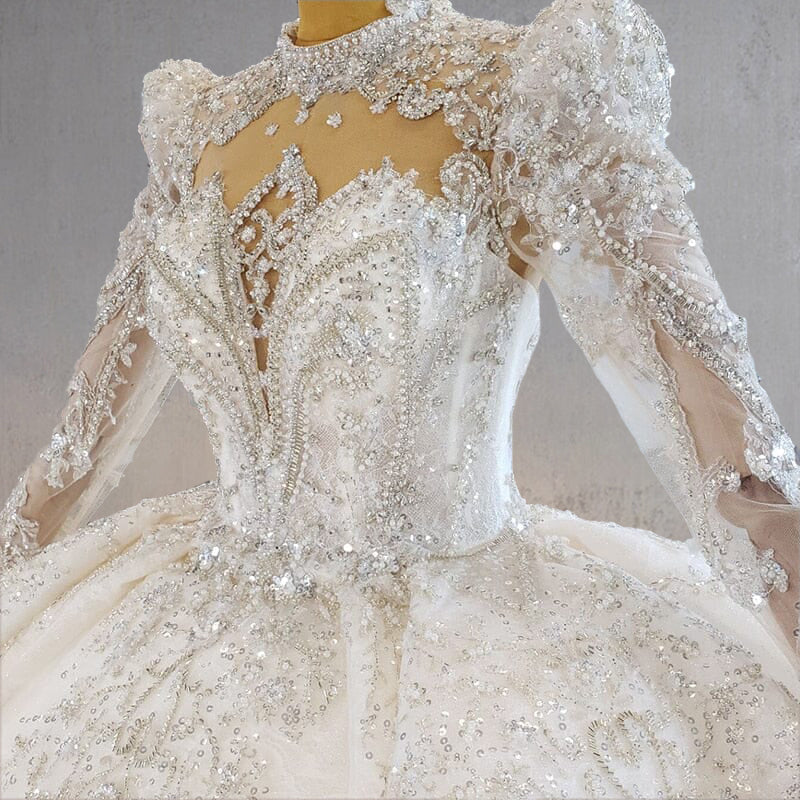 Princess Luxury Lace Long Sleeves Wedding Dress with Appliques
