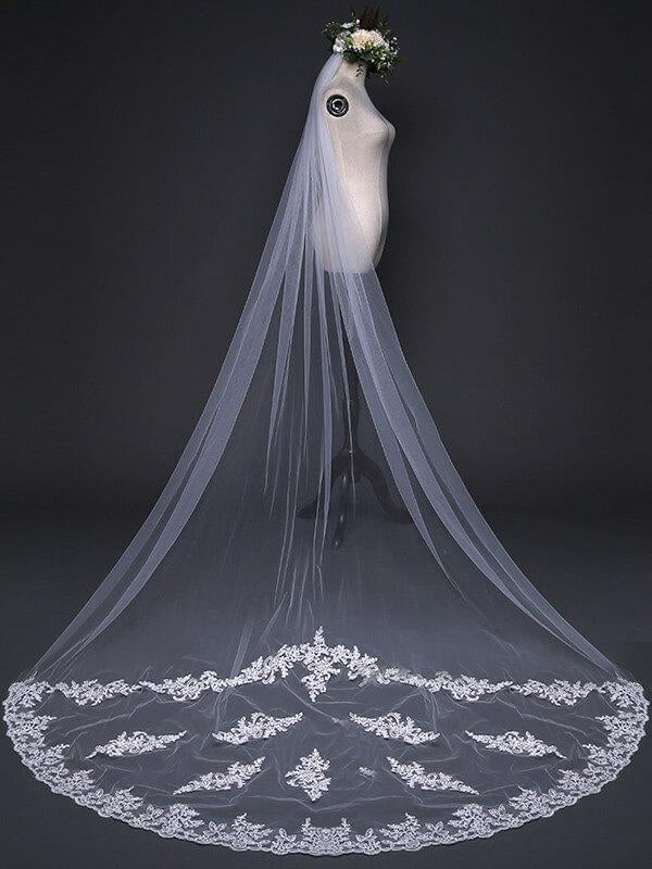 Simple One Tier White Cathedral Veils with Lace Train