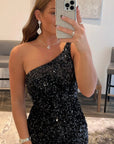 Tight Sequins One Shoulder Homecoming Dress