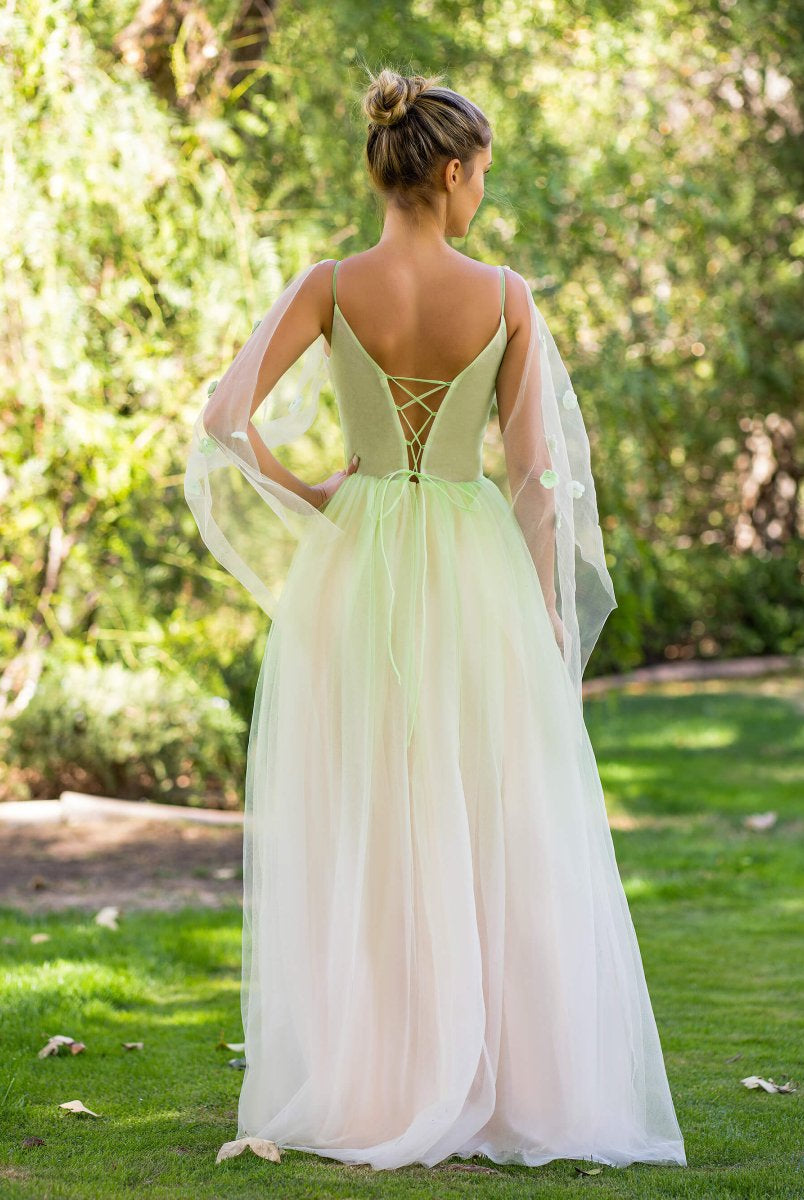 V - neck 3D Applique Floor Length Tulle Prom Dress - KissProm