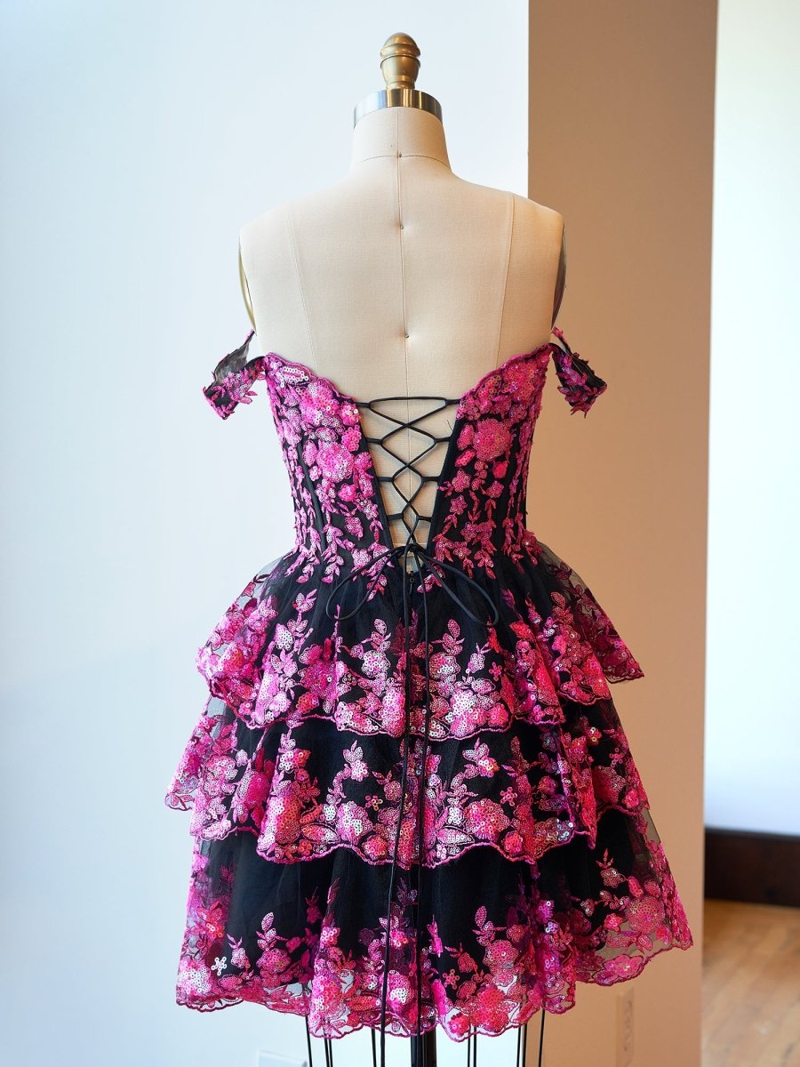 Everly | A - Line Sweetheart Tiered Black Pink Short Homecoming Dress - KissProm