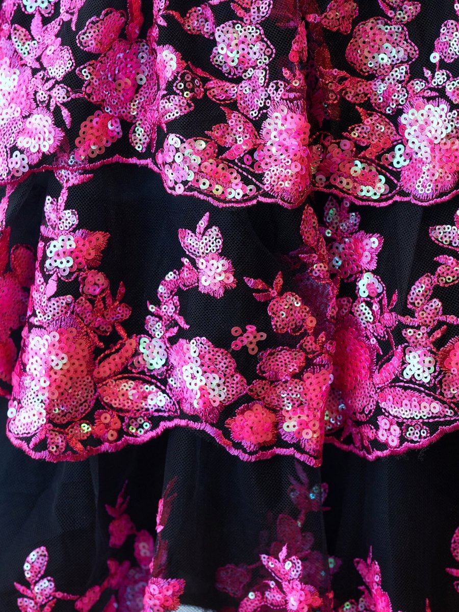 Everly | A - Line Sweetheart Tiered Black Pink Short Homecoming Dress - KissProm