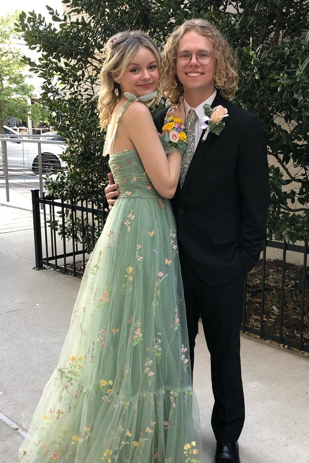 Green A Line Spaghetti Strap Tulle Long Prom Dress With Embroidery
