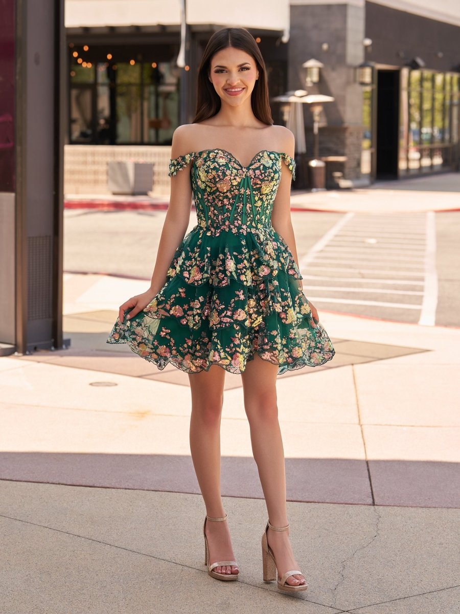 Everly | Green - A - Line Sweetheart Tiered Short Homecoming Dress - KissProm