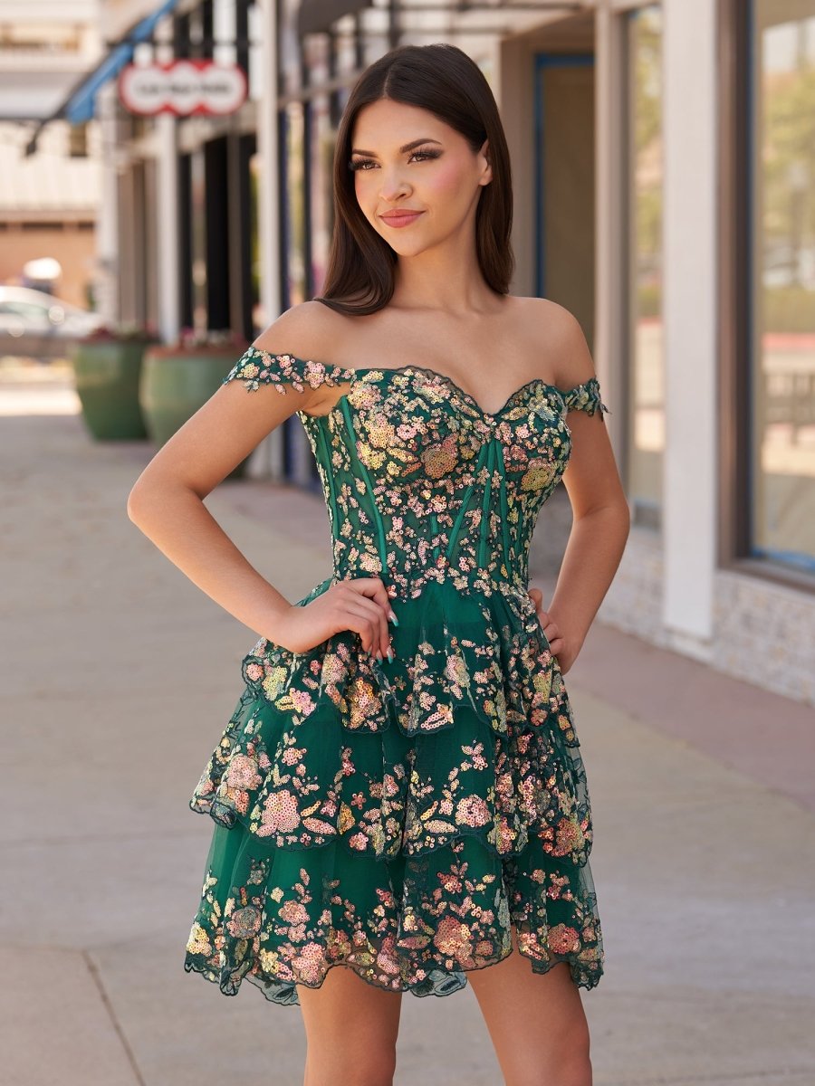 Everly | Green - A - Line Sweetheart Tiered Short Homecoming Dress - KissProm