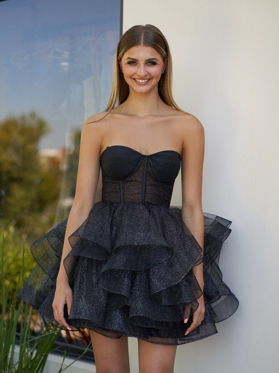 Ishea | A - Line Tulle Black Short Homecoming Dress with Ruffles - KissProm