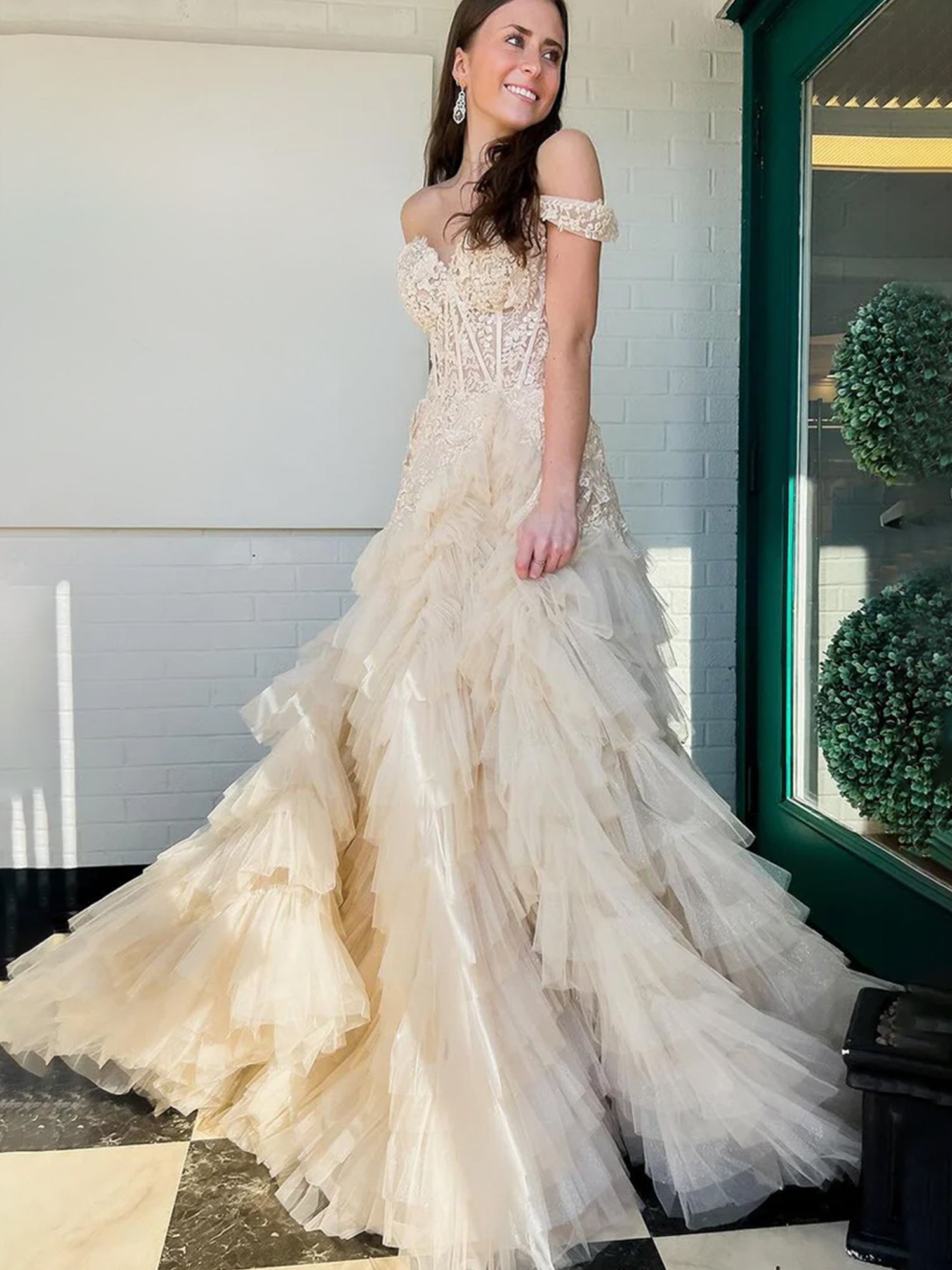 Champagne Off the Shoulder Tulle Prom Dress With Appliques