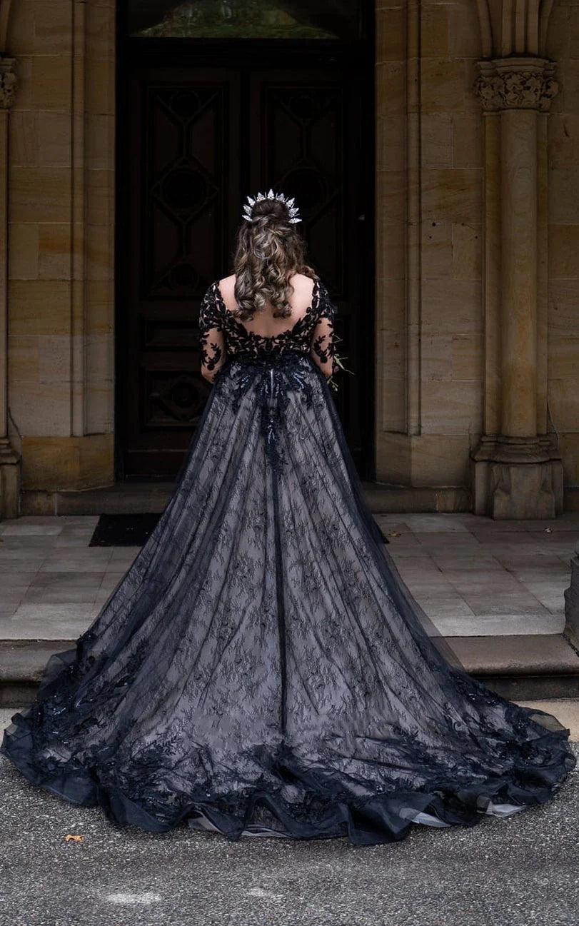 Modern Gothic Boho Lace Black Wedding Dress Vintage Unique A-Line Long Sleeve Bridal Gown with Court Train