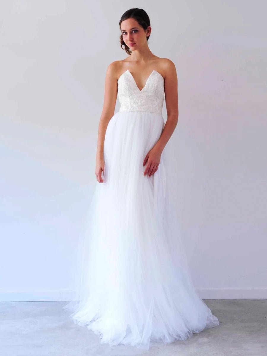 KissDress-V Neck Sleeveless A-Line Long Tulle Backless White Wedding Dress