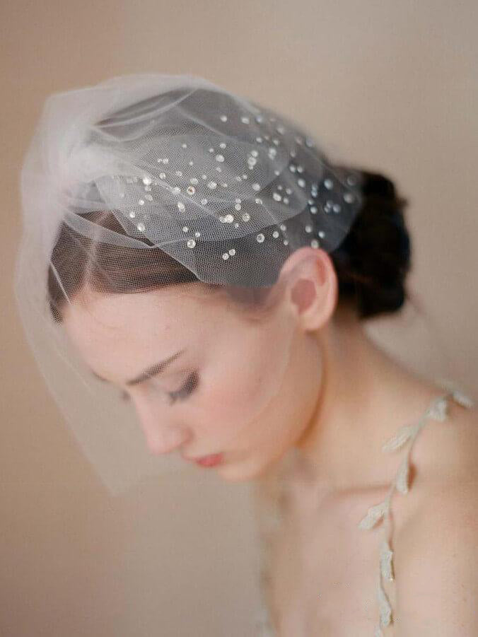 Simple Vintage-Inspired Birdcage Veils Ivory Blusher Veil